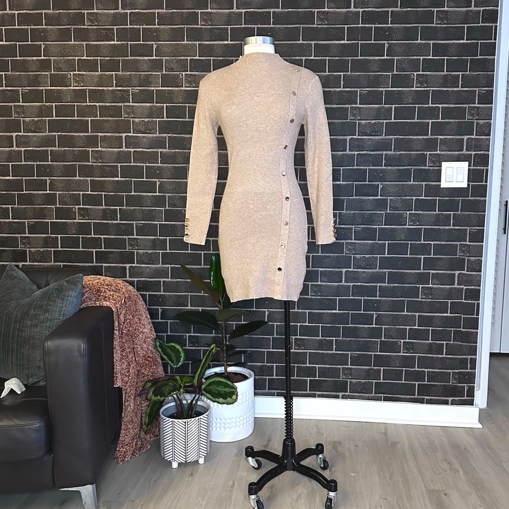 NEUTRAL SOFT SWEATER DRESS